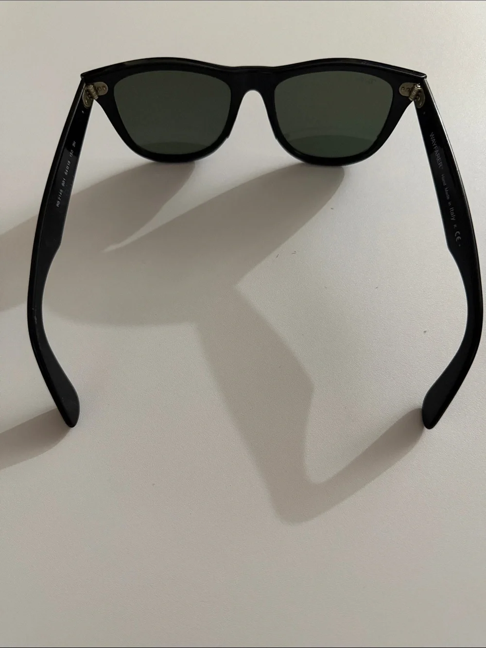 Ray-Ban RB2140 Black Sunglasses with Black Case 54-18-140